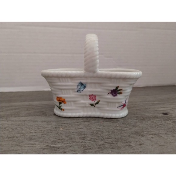 Butterflies and Flowers Vintage Irice Ceramic Basket Made fin Japan - Picture 2 of 8